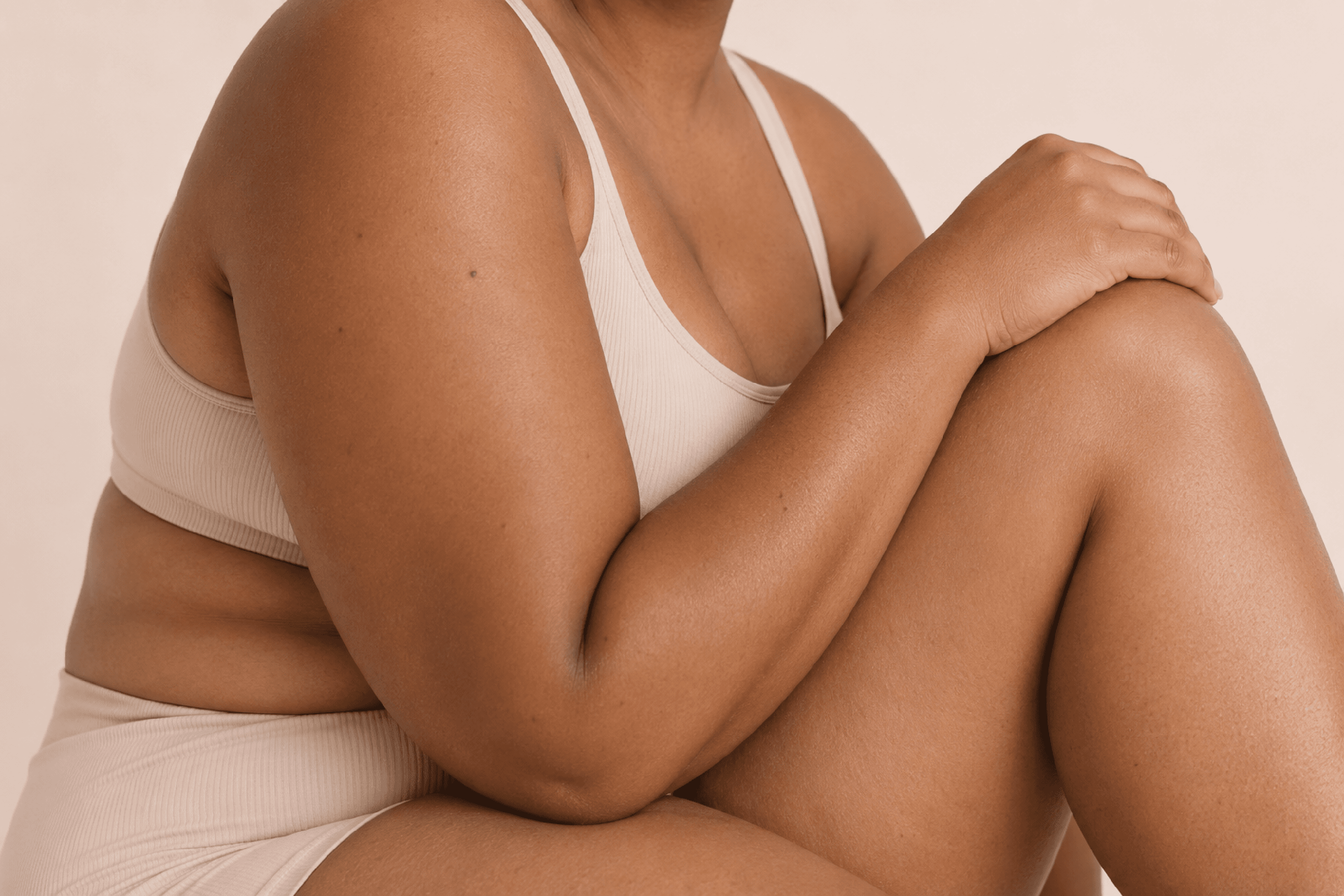 Certified nurse midwife consulting with a patient